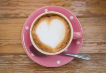 عکس فنجان قهوه عاشقانه برای پروفایل