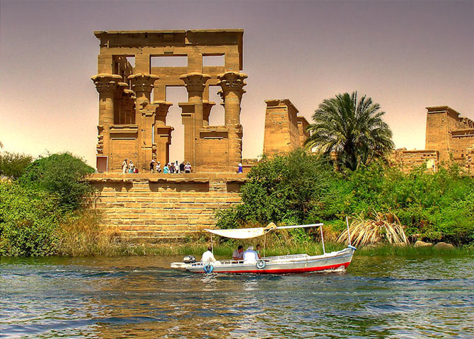 گروه اینترنتی خورشید