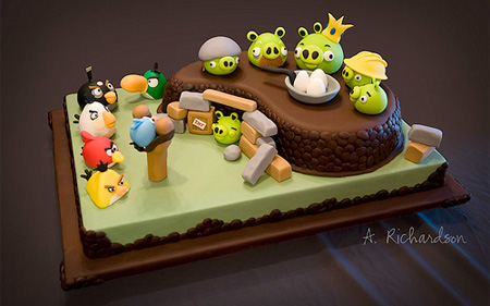 Beautiful-delicious-birthday-cake-4.jpg
