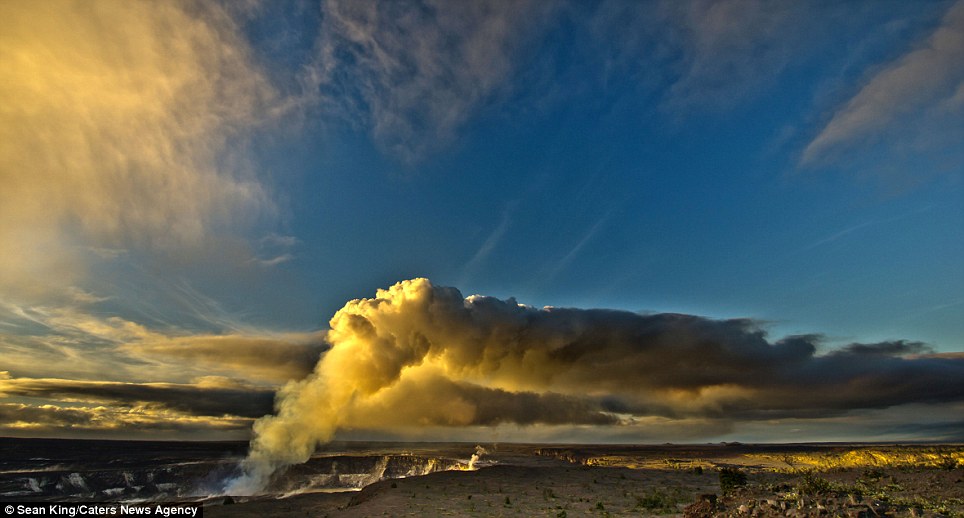 عکس کوه آتشفشانی در جزایر هاوایی