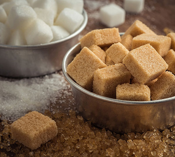 تفاوت بین شکر سفید و قهوه ای