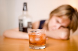 چگونه اعتیاد به الکل را درمان کنیم؟