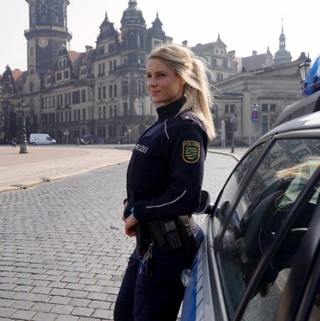 عکس های جالب از زنان و دختران پلیس