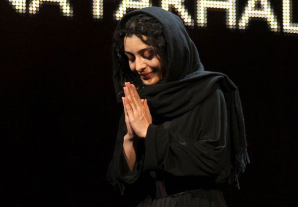 ساره بیات