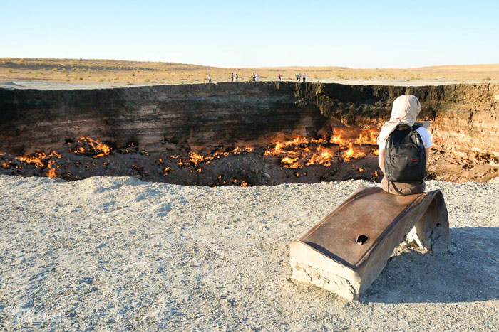 اینجا جهنم است، دهانه آتش ترسناک در صحرای کاراکوم ترکمنستان