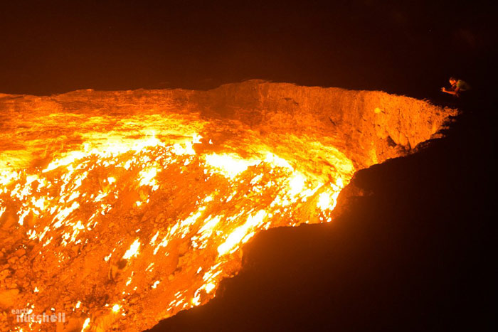 اینجا جهنم است، دهانه آتش ترسناک در صحرای کاراکوم ترکمنستان