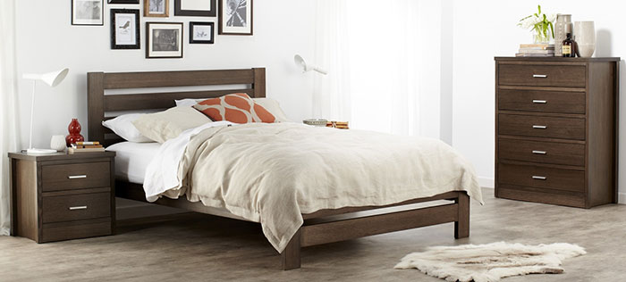 مدل تخت خواب چوبی کلاسیک و ساده دو نفره