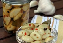 خواص و مضرات سیر ترشی