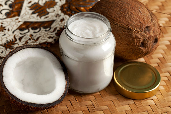 خواص روغن نارگیل برای رشد و سلامت موها