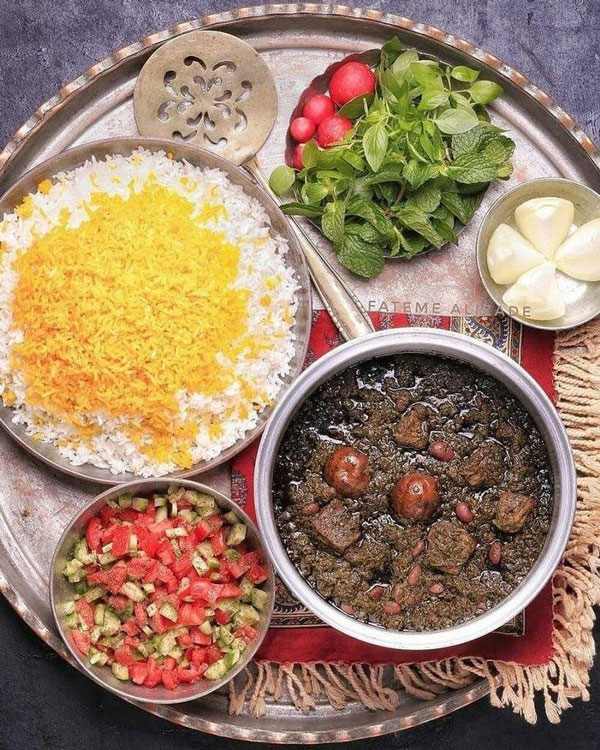 طرز تهیه خورشت قورمه سبزی